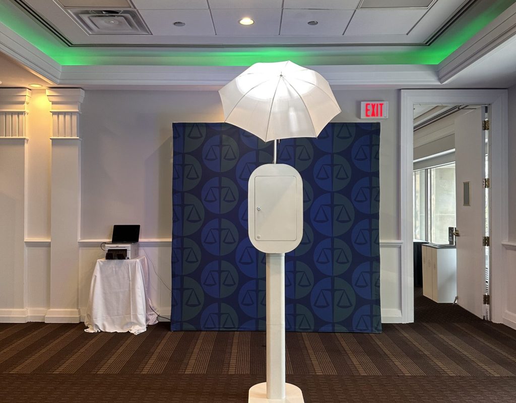 Corporate DSLR Print Photo booth at an event n